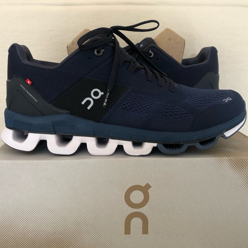 On Cloudace / Men's Running Shoe / Size 10 / Midnight, Navy / NWT